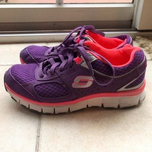 Women’s Sketchers Sneakers